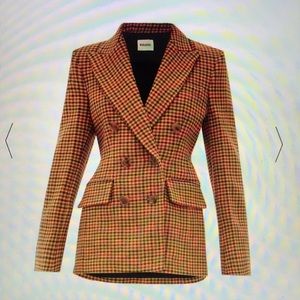 Meet your Posher, Liv